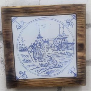 Obrazek na desce 20×20 cm z płytką ceramiczną ręcznie malowaną wer1