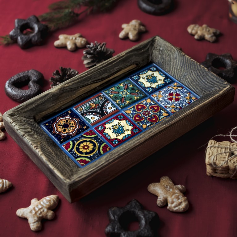 Miska 30x18 z 8 niebieskimi płytkami Talavera – zimowa kolekcja