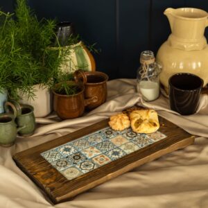 Deska do serwowania z błękitną mozaiką w stylu Azulejos 20x40 cm
